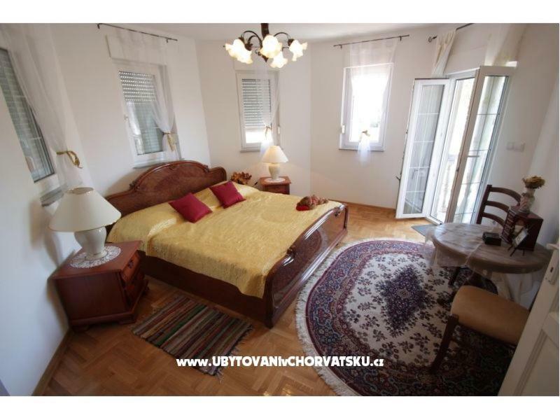 Apartmani Luja Novi Vinodolski Buitenkant foto